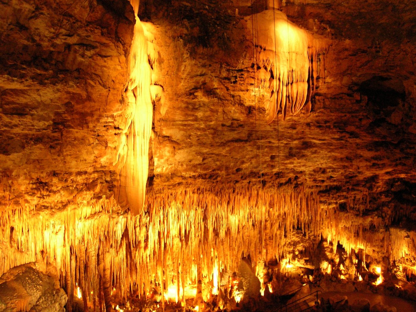 Druipstenen in de Gouffre de Proumeyssac